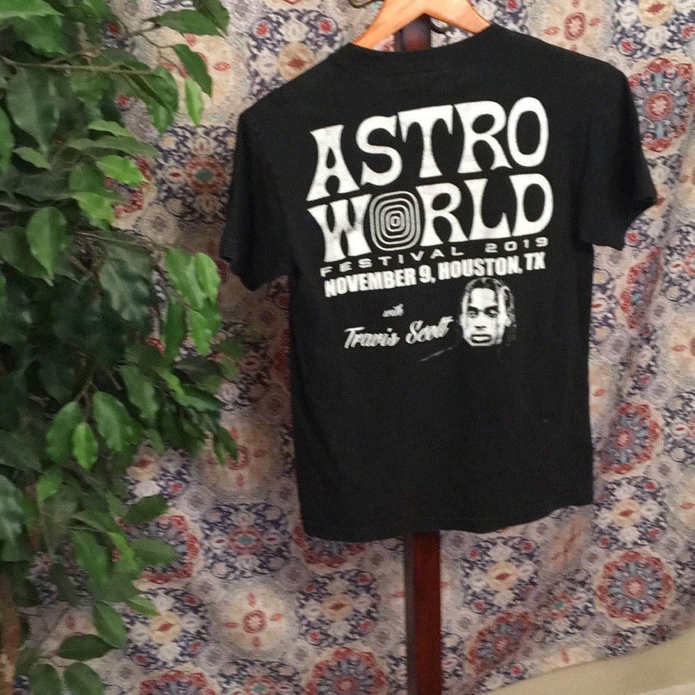 AstroWorld 🌎 - Picture 2 of 2